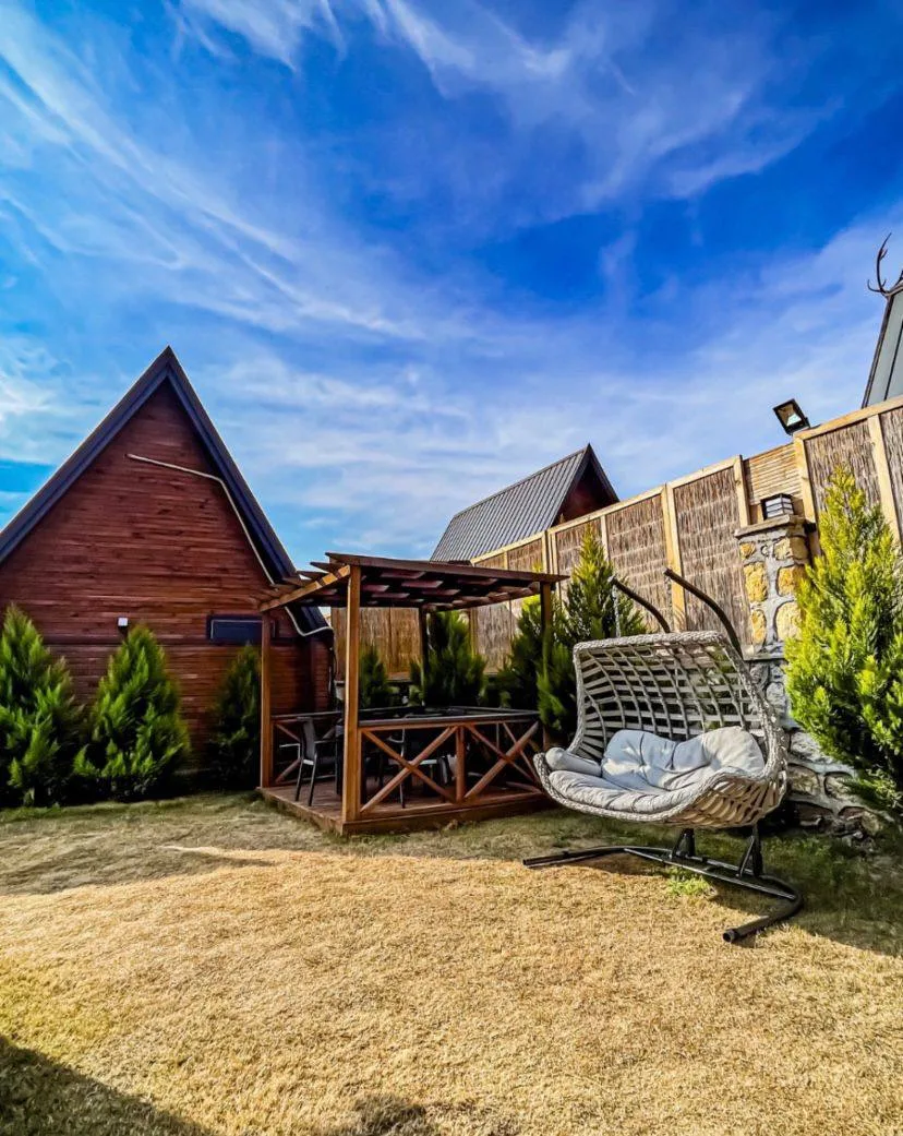 Jakuzili Bungalov