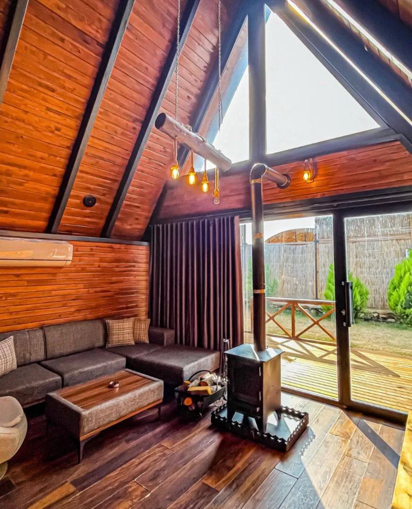 Jakuzili Bungalov